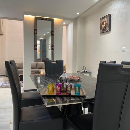Appartement En Duplex Avec 3 Chambres Haut Standing Gueliz Marrakech Marakéš Exteriér fotografie
